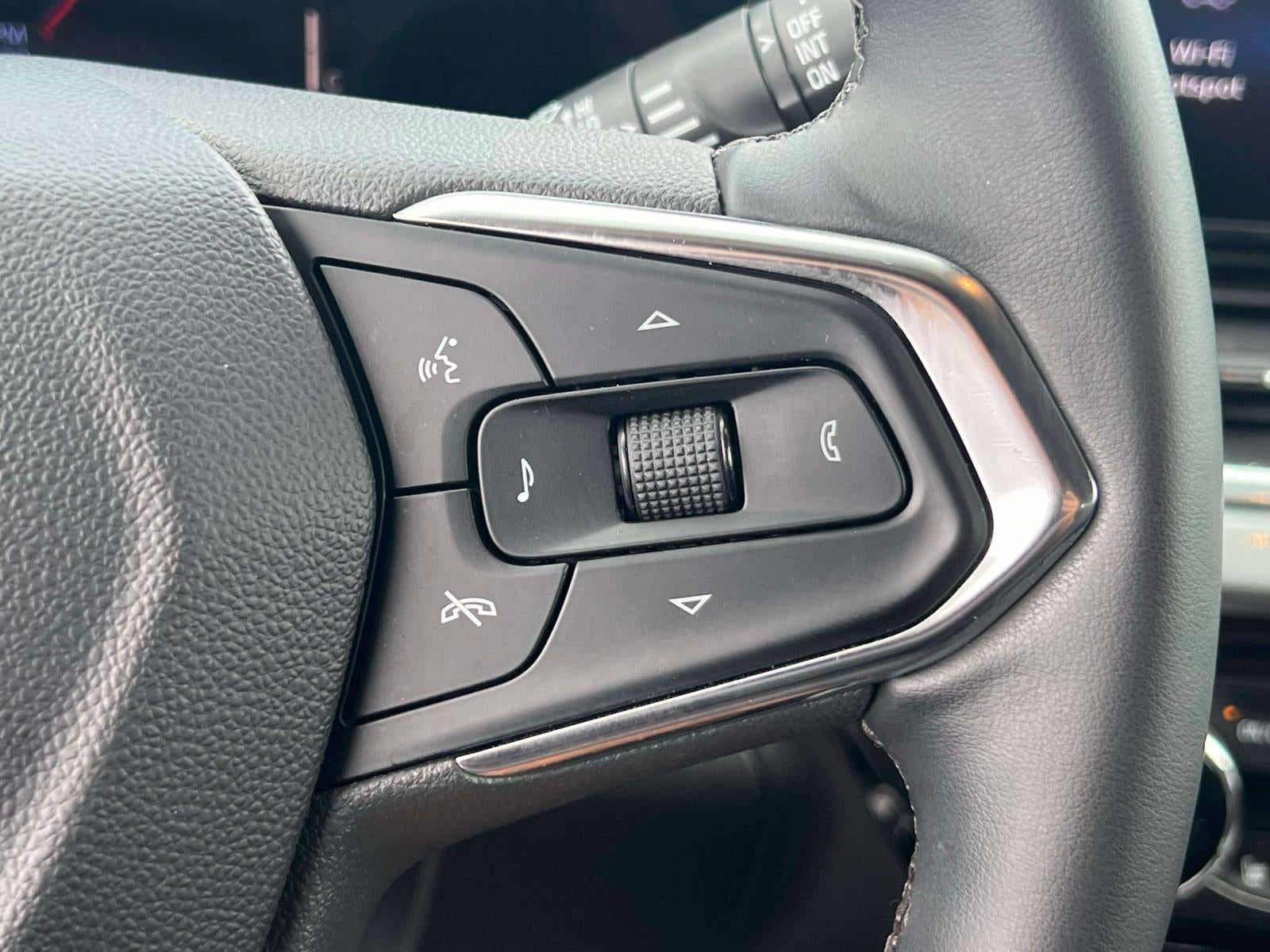 2024 Chevrolet Trax FWD LT
