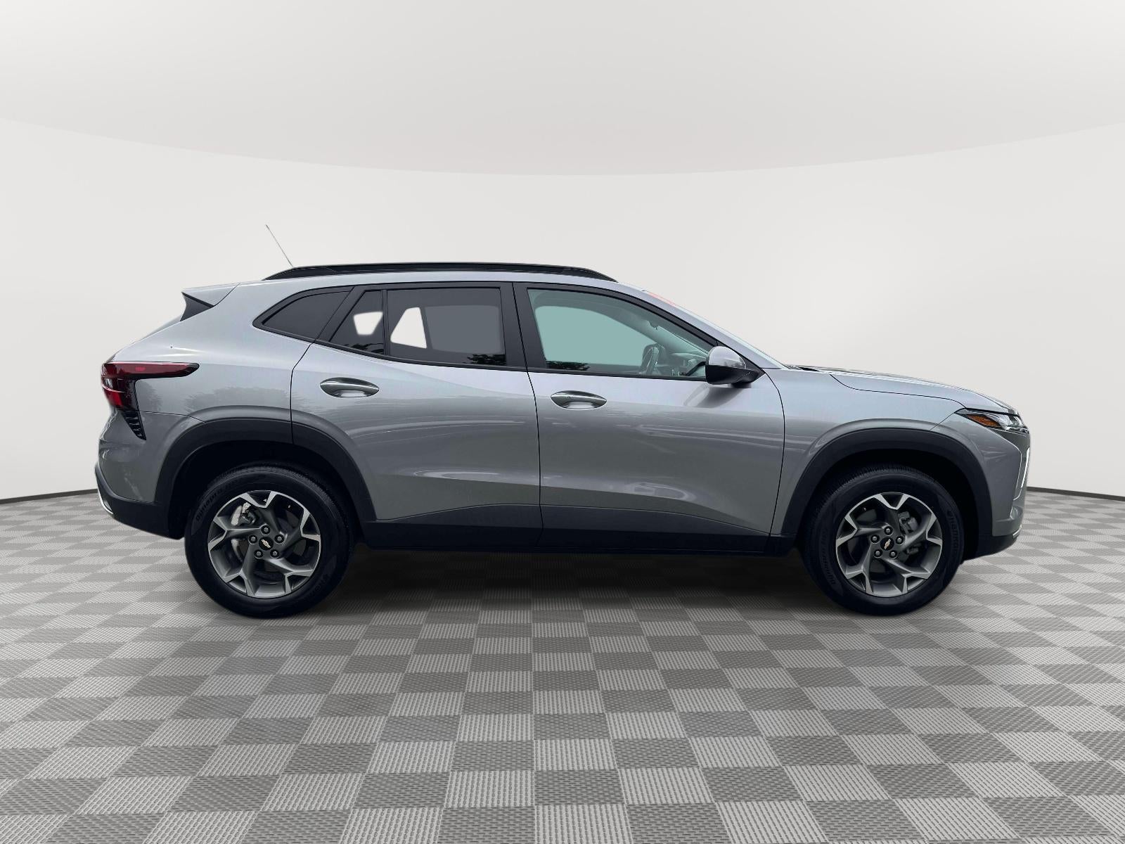 2024 Chevrolet Trax FWD LT