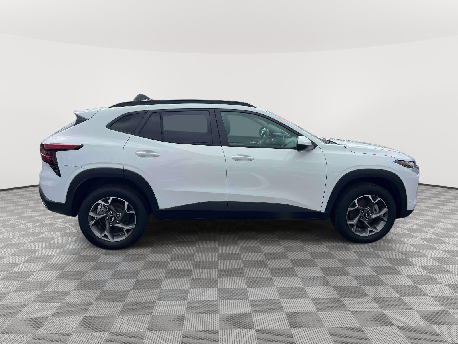 2024 Chevrolet Trax FWD LT
