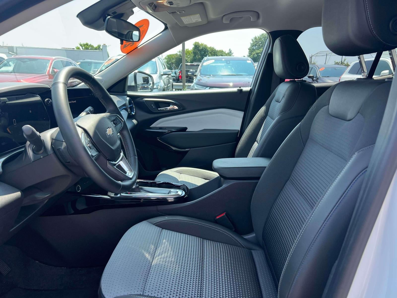 2024 Chevrolet Trax FWD LT