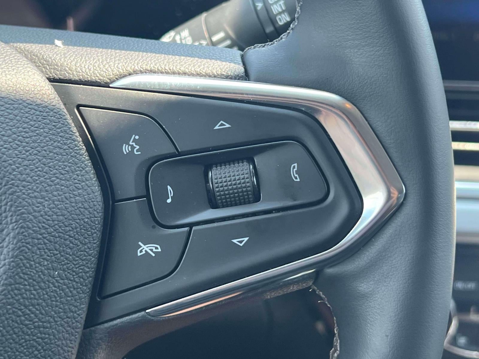 2024 Chevrolet Trax FWD LT