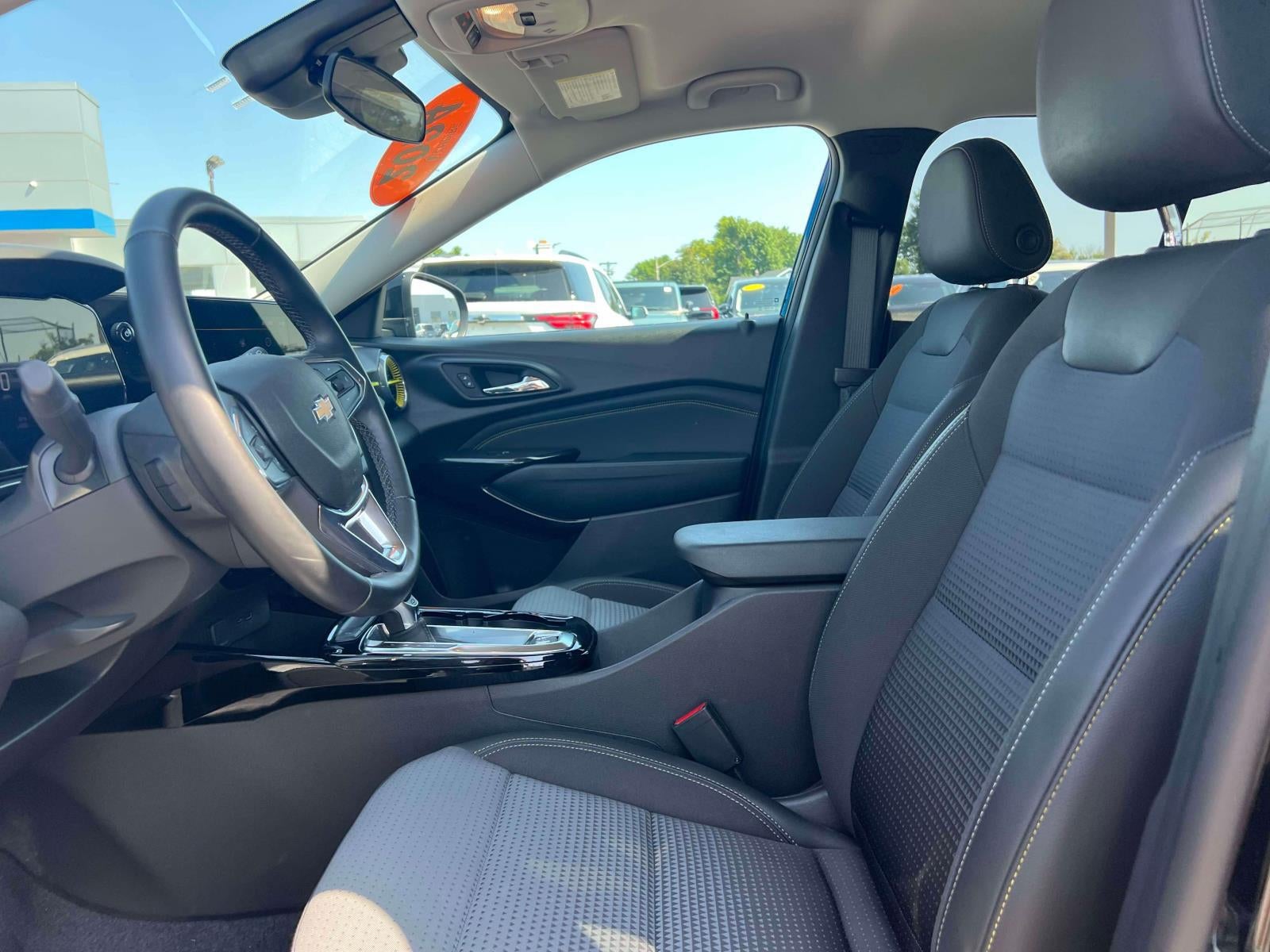 2024 Chevrolet Trax FWD LT