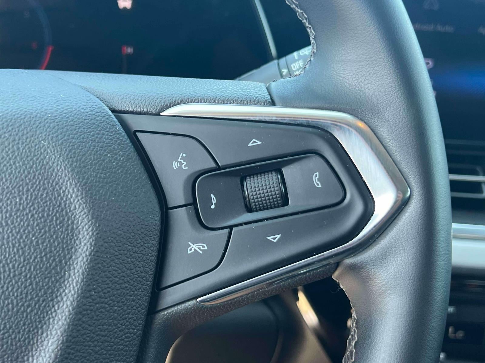 2024 Chevrolet Trax FWD LT