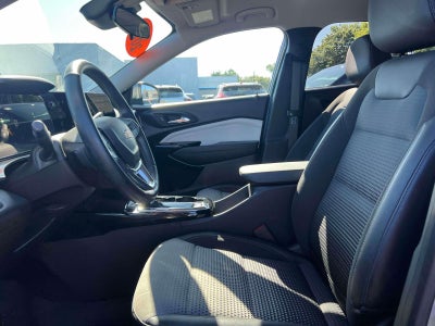 2024 Chevrolet Trax FWD LT
