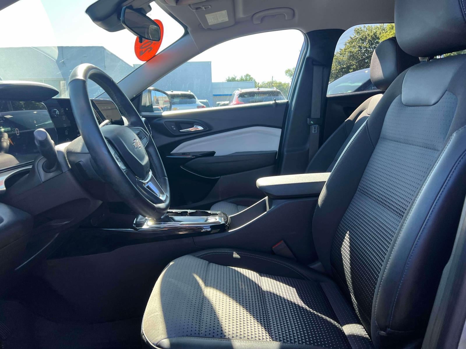 2024 Chevrolet Trax FWD LT
