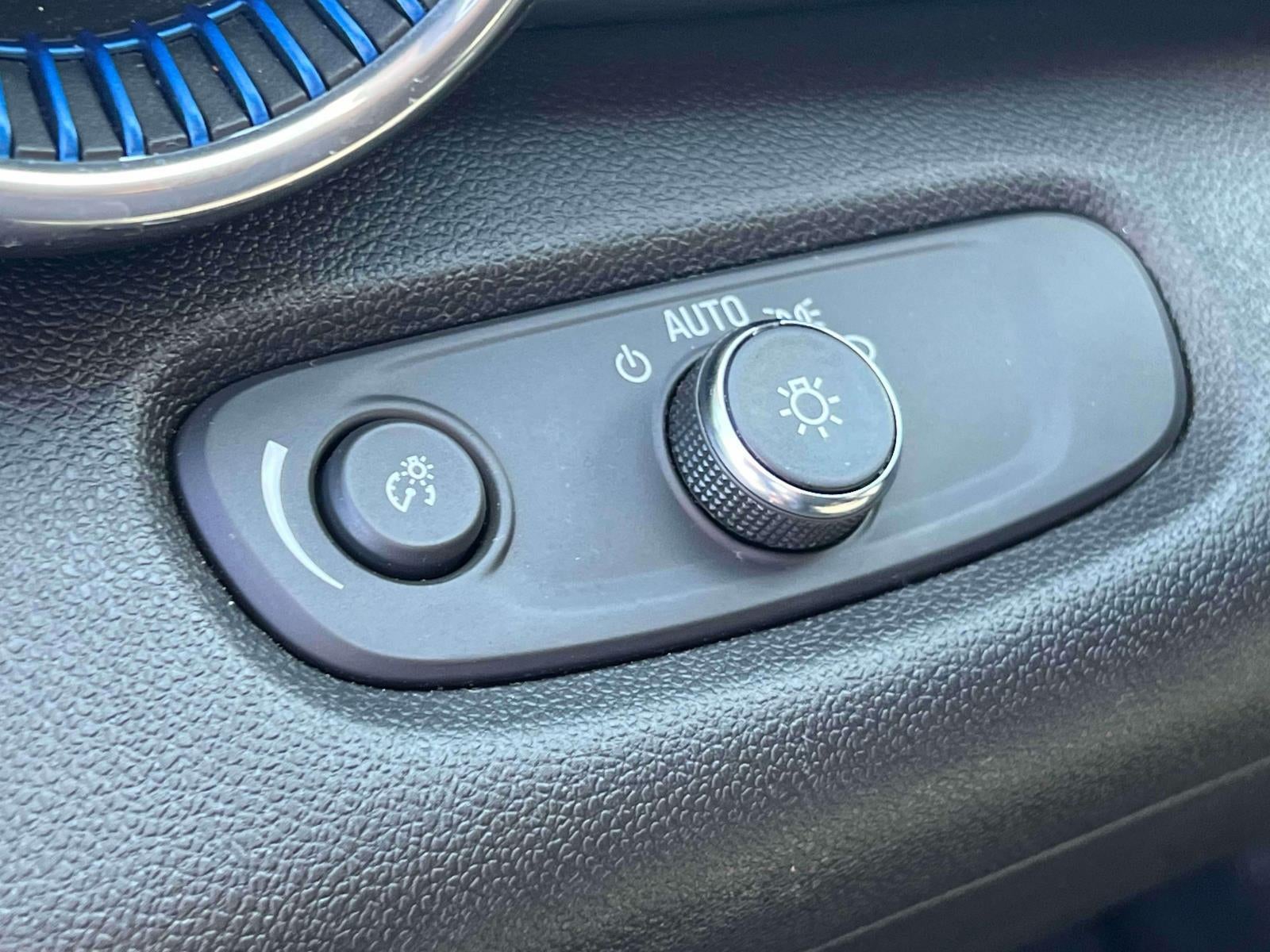 2024 Chevrolet Trax FWD LT