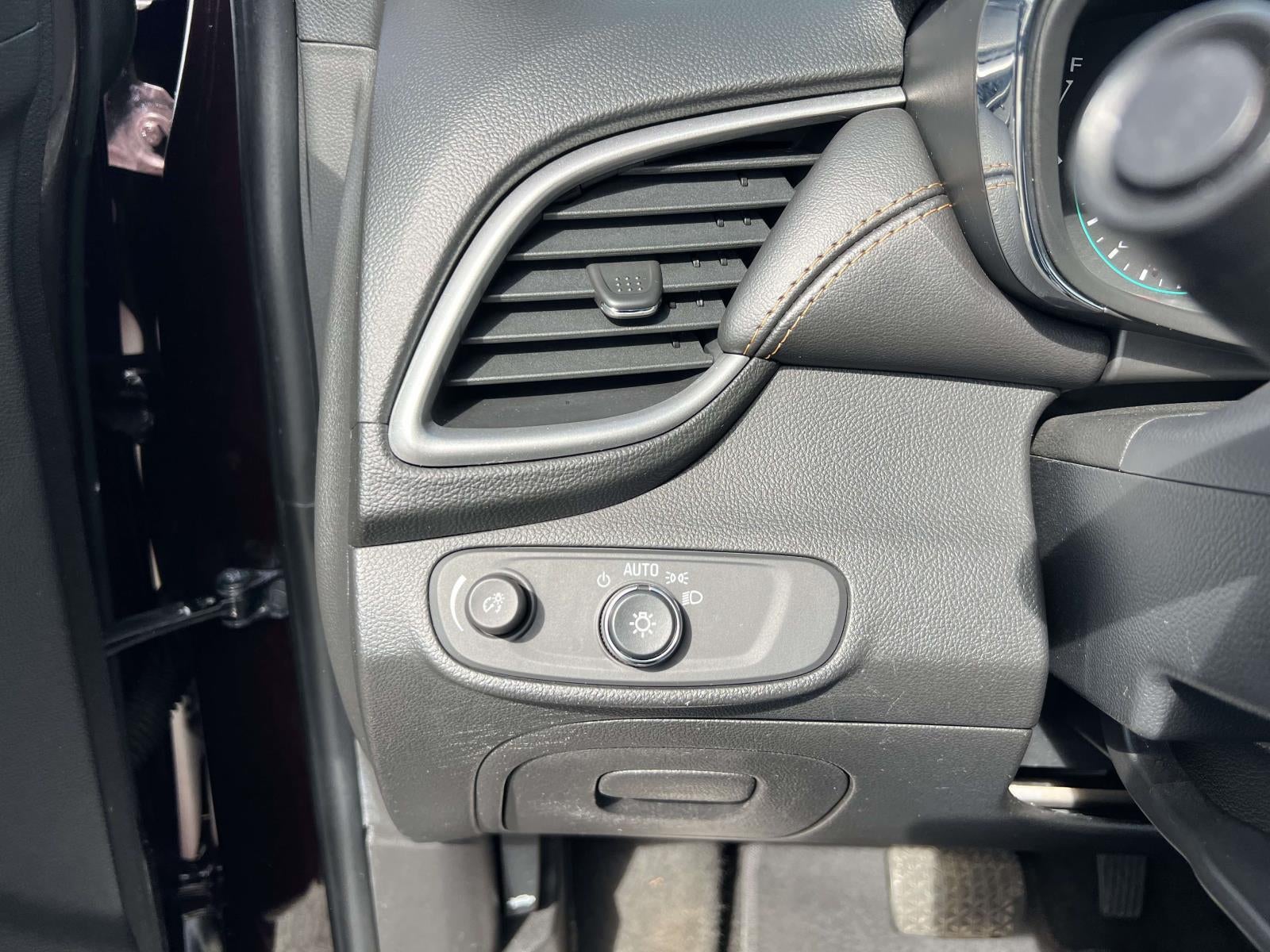 2021 Chevrolet Trax AWD LT
