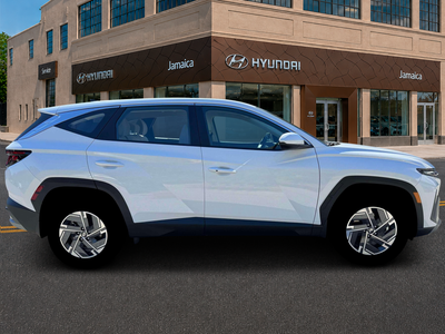 2026 Hyundai Tucson Hybrid Blue SE
