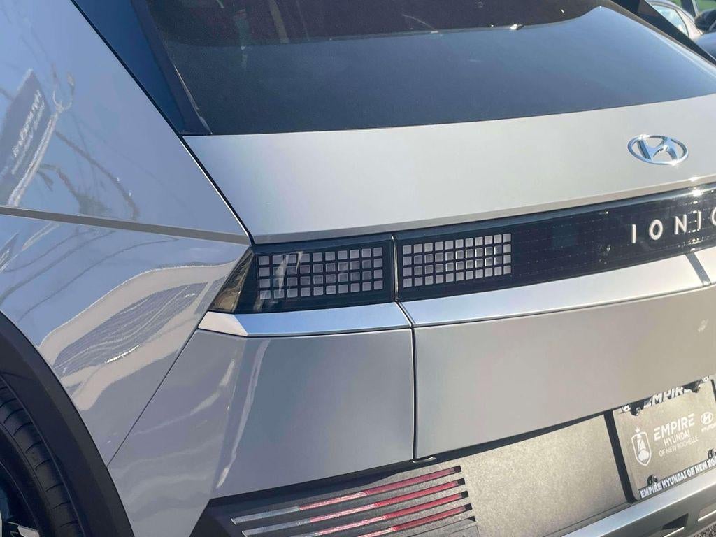 2024 Hyundai IONIQ 5 SE