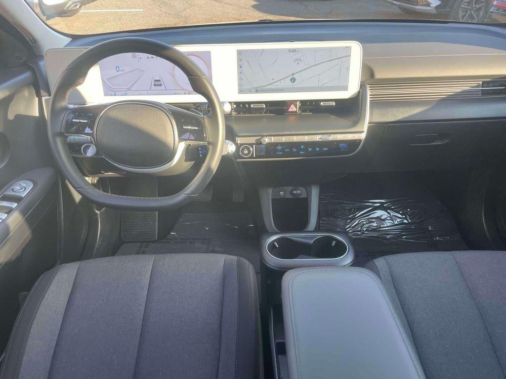 2024 Hyundai IONIQ 5 SE