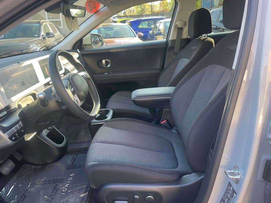 2024 Hyundai IONIQ 5 SE