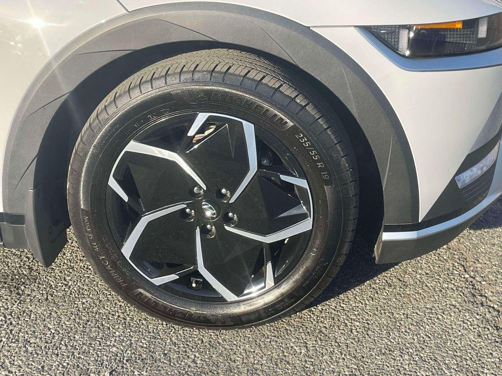 2024 Hyundai IONIQ 5 SE