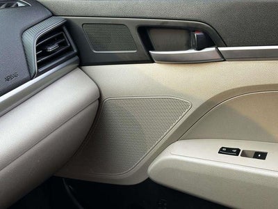 2019 Hyundai Elantra SE