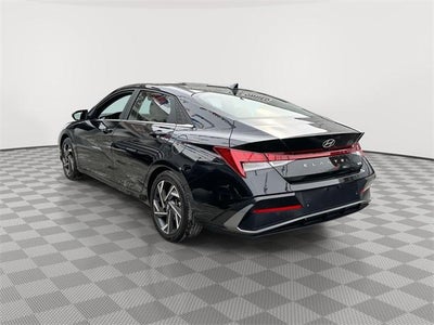 2024 Hyundai Elantra Hybrid Limited