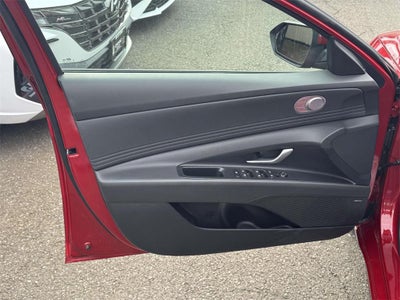 2025 Hyundai Elantra Hybrid Limited