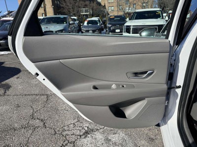 2025 Hyundai Elantra SEL Convenience