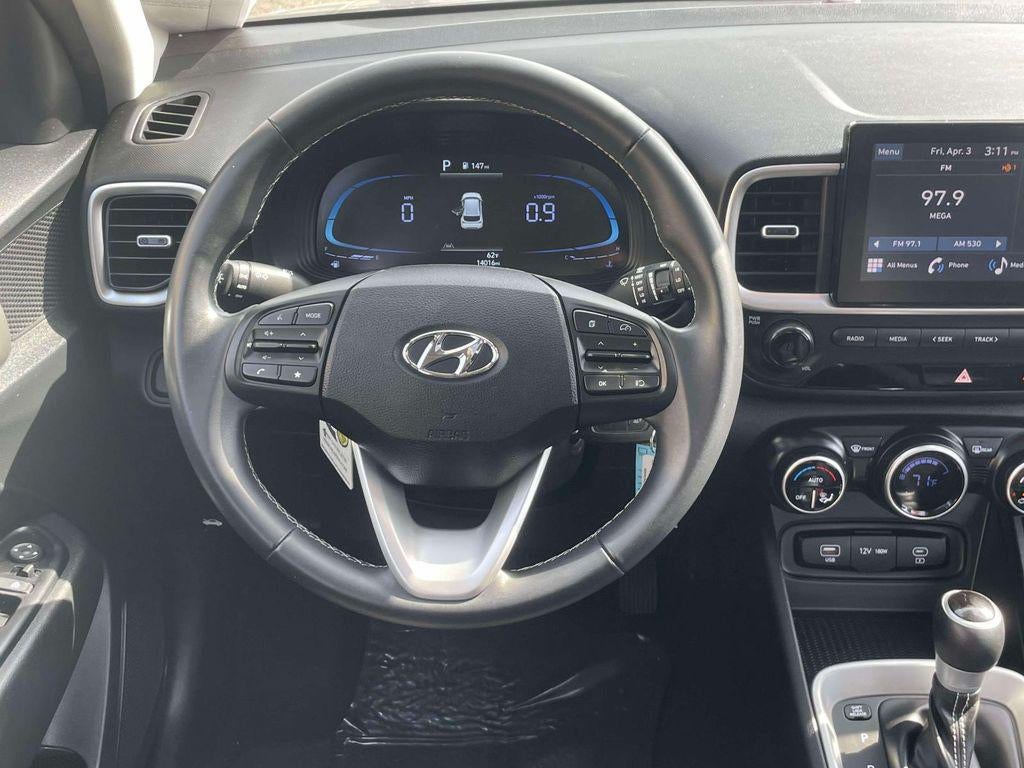 2023 Hyundai Venue SEL