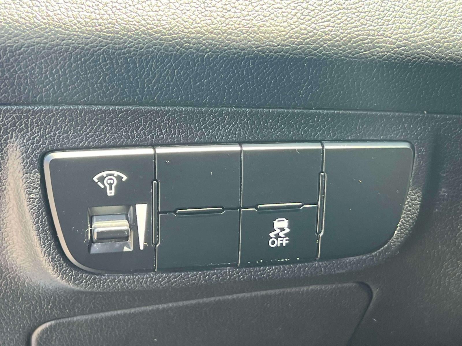 2017 Hyundai Veloster Value Edition