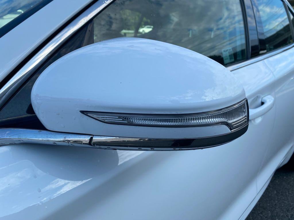 2025 Genesis G70 2.5T RWD