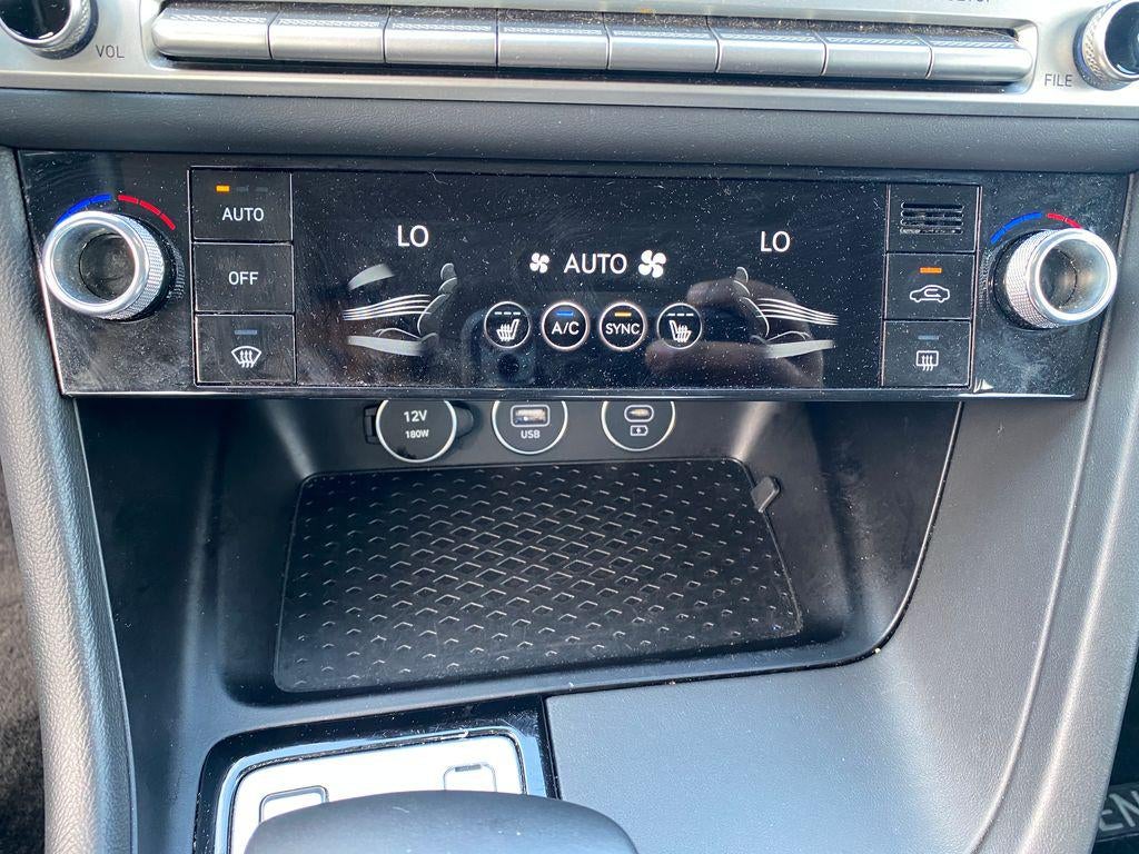 2025 Genesis G70 2.5T RWD