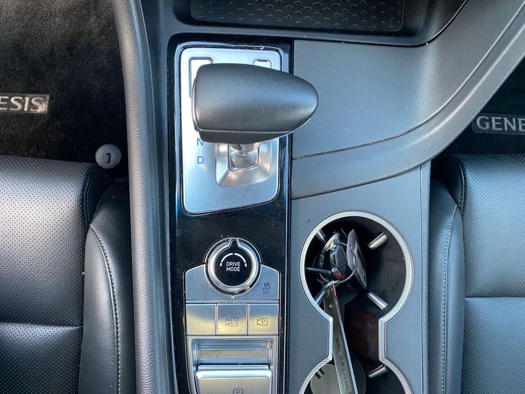 2025 Genesis G70 2.5T RWD