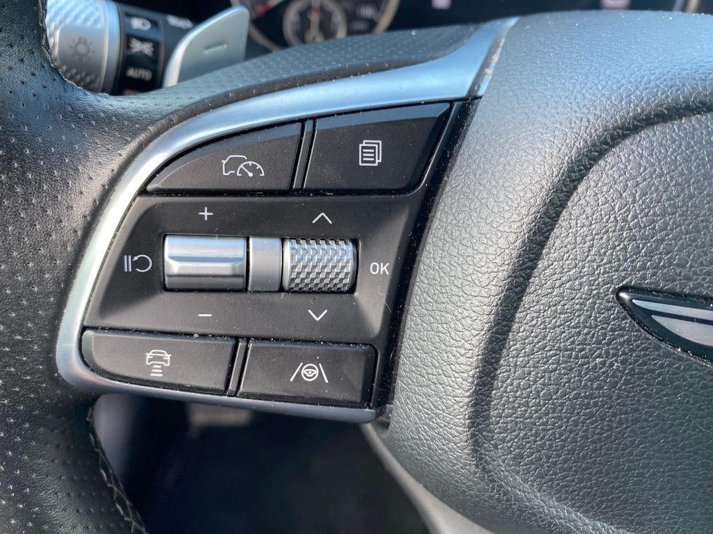 2025 Genesis G70 2.5T RWD
