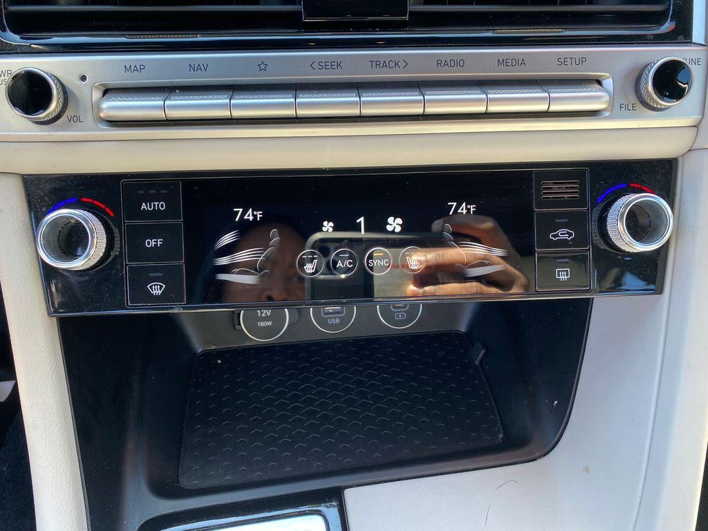 2024 Genesis G70 2.5T RWD