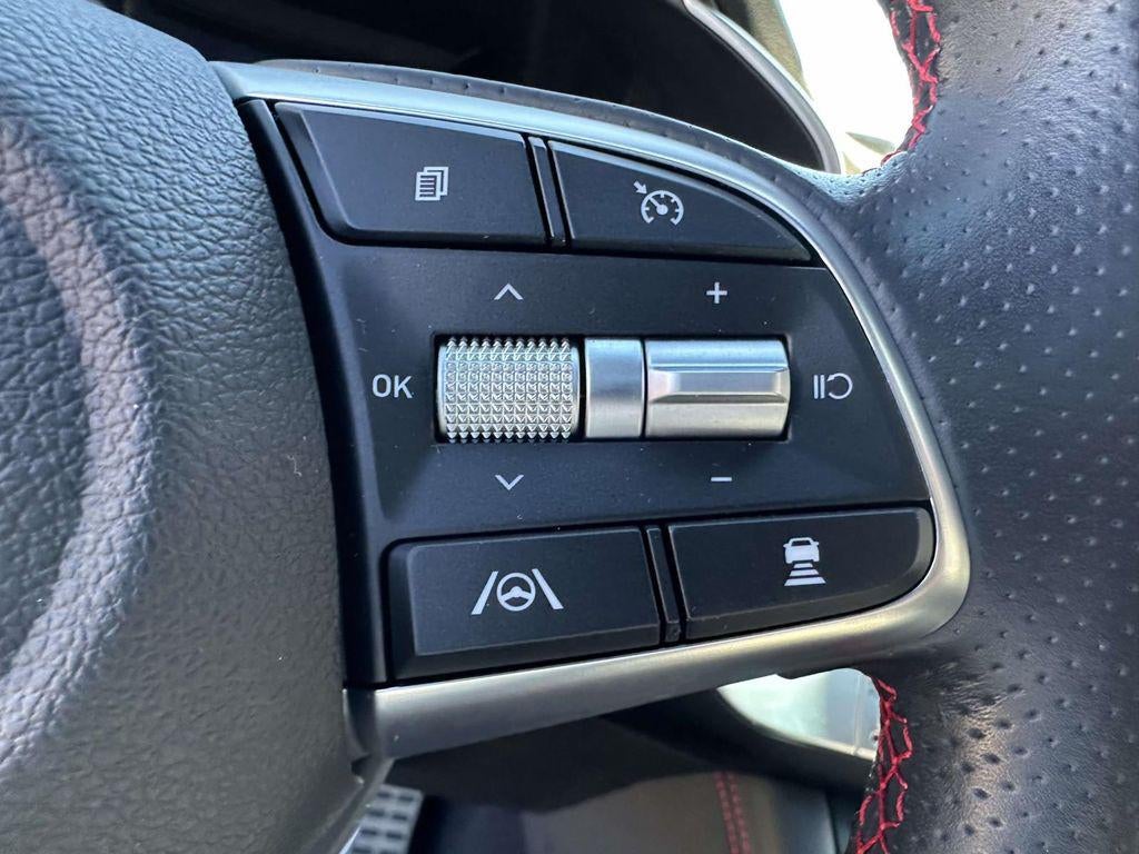 2023 Genesis G70 2.0T AWD