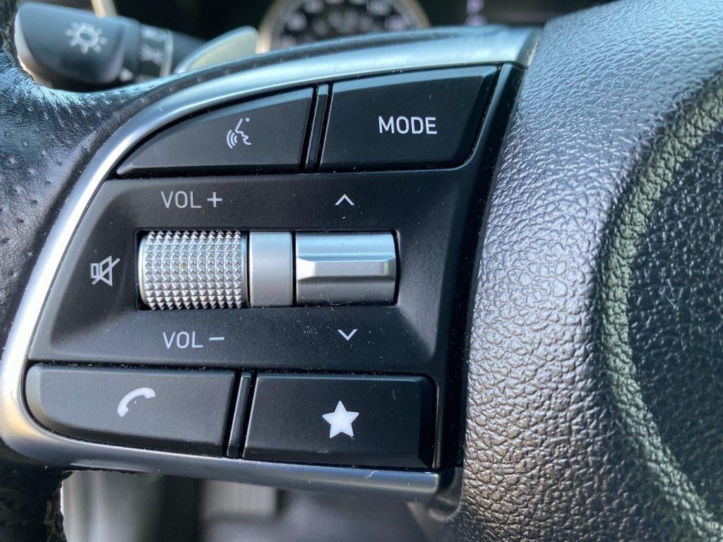 2023 Genesis G70 2.0T RWD