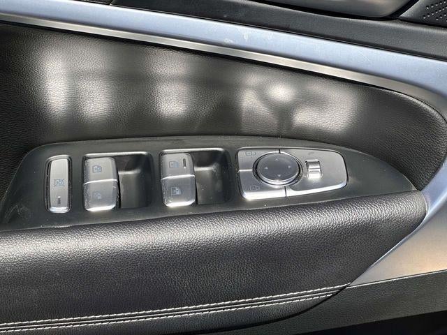 2023 Genesis G70 2.0T AWD