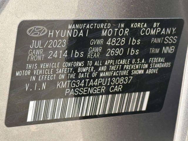 2023 Genesis G70 2.0T AWD