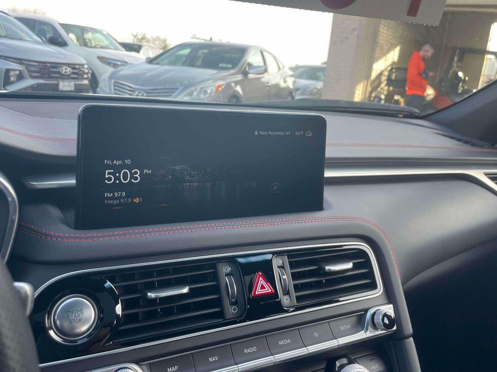 2023 Genesis G70 2.0T AWD