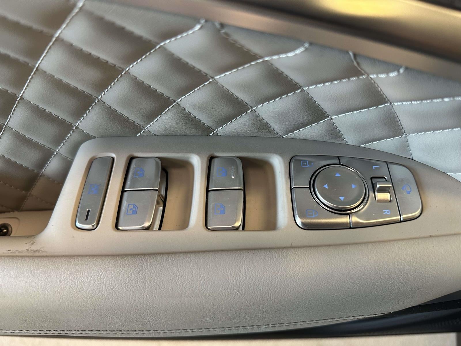 2023 Genesis G70 3.3T AWD
