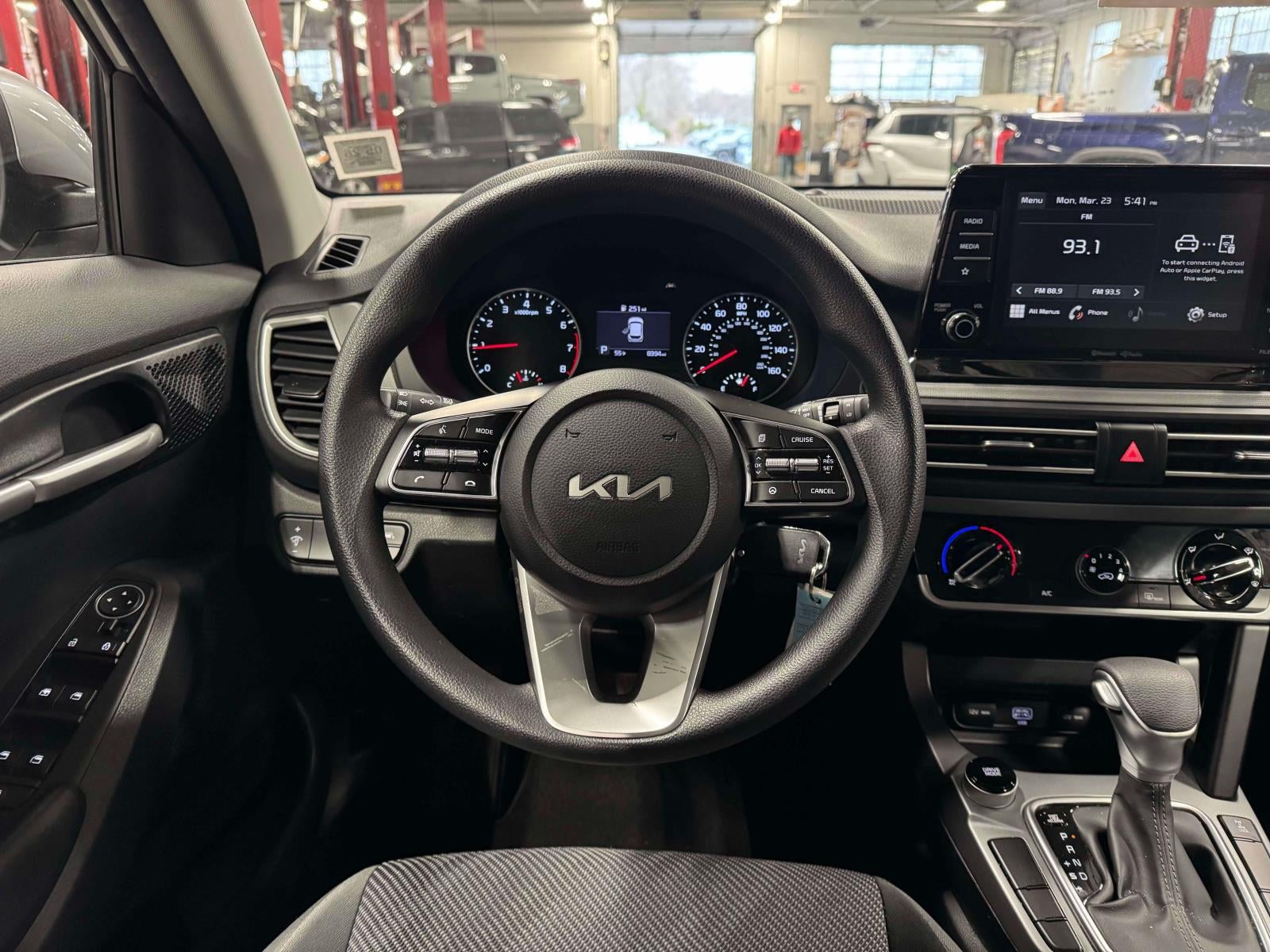 2023 Kia Seltos LX