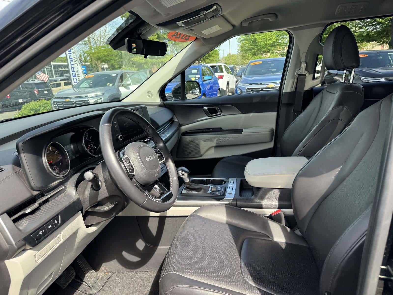 2024 Kia Carnival MPV LX Seat Package