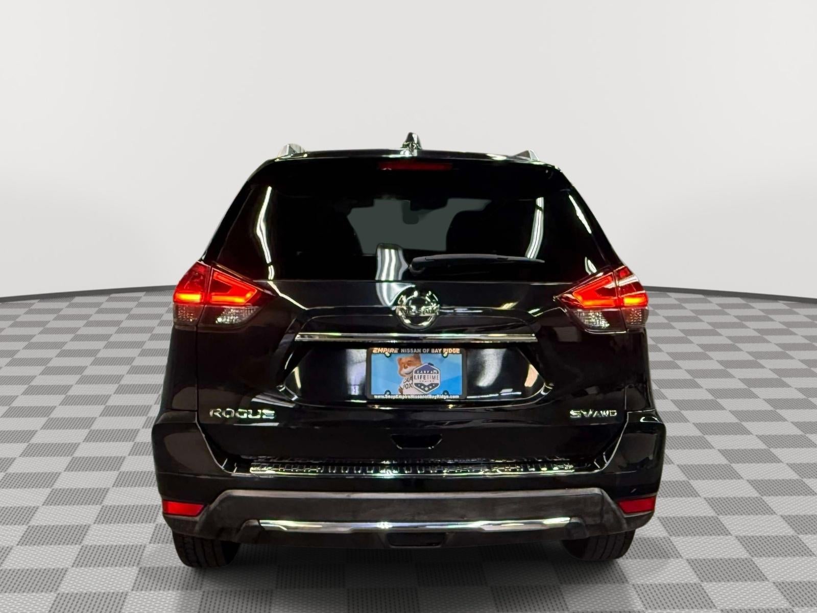 2018 Nissan Rogue SV
