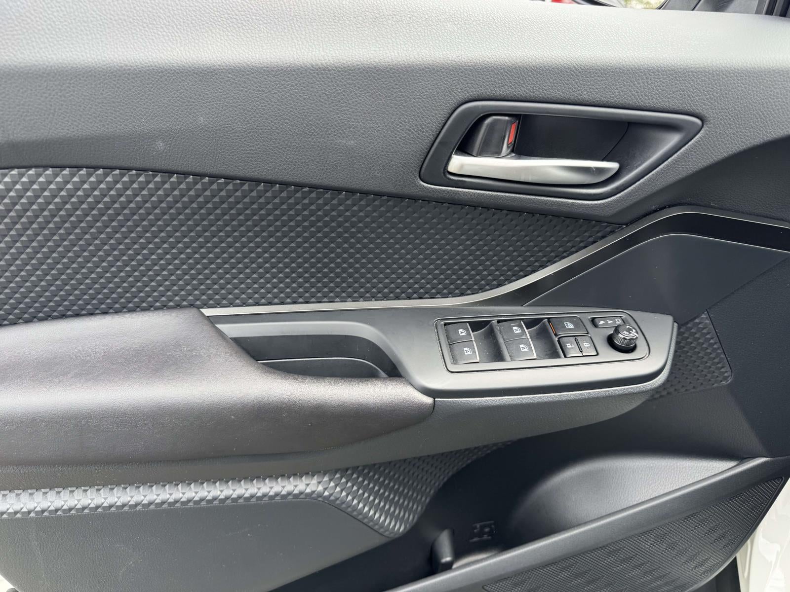 2018 Toyota C-HR XLE Premium
