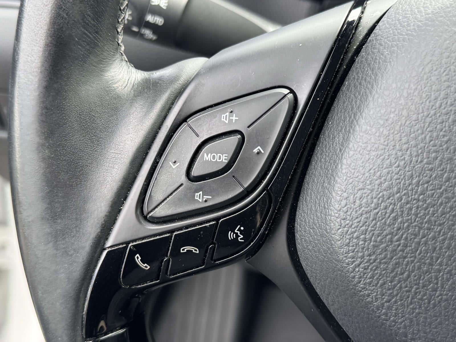 2018 Toyota C-HR XLE Premium