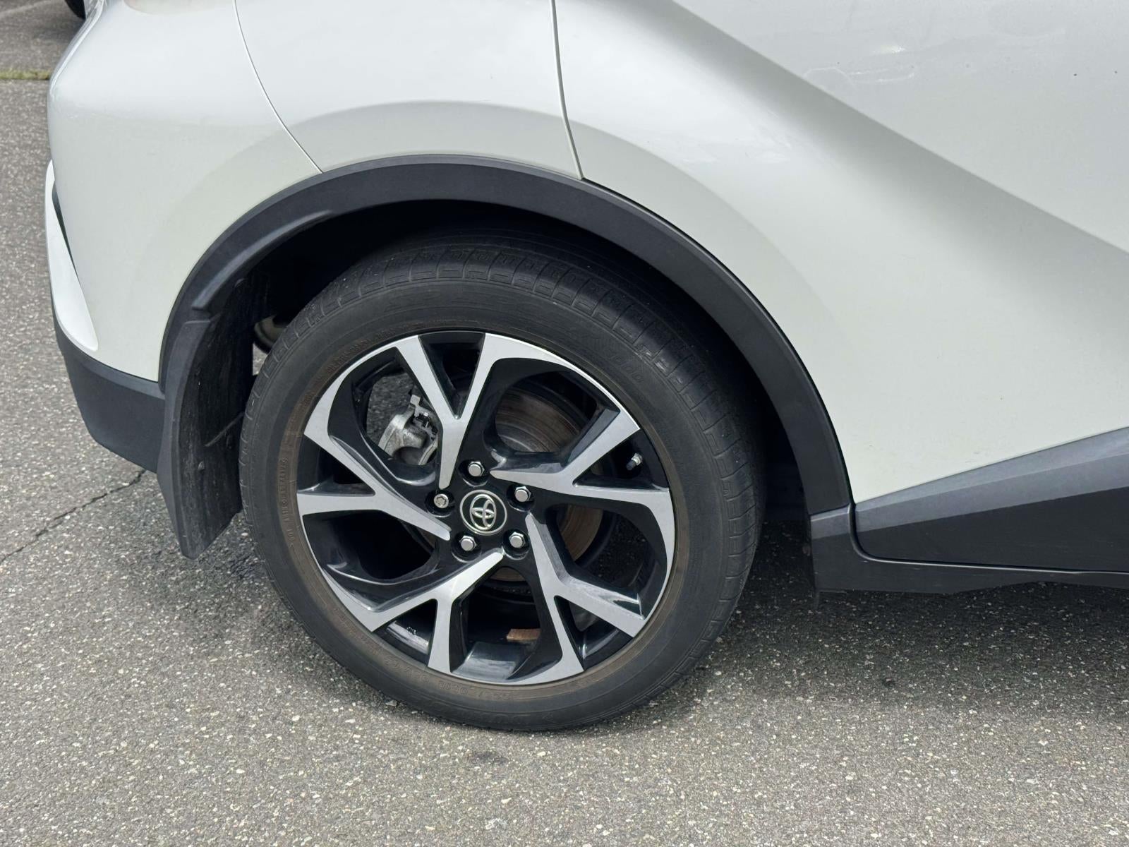 2018 Toyota C-HR XLE Premium
