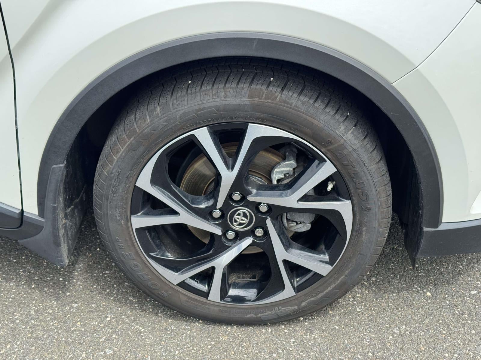 2018 Toyota C-HR XLE Premium