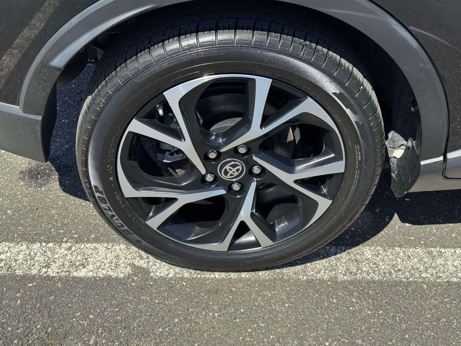 2021 Toyota C-HR XLE