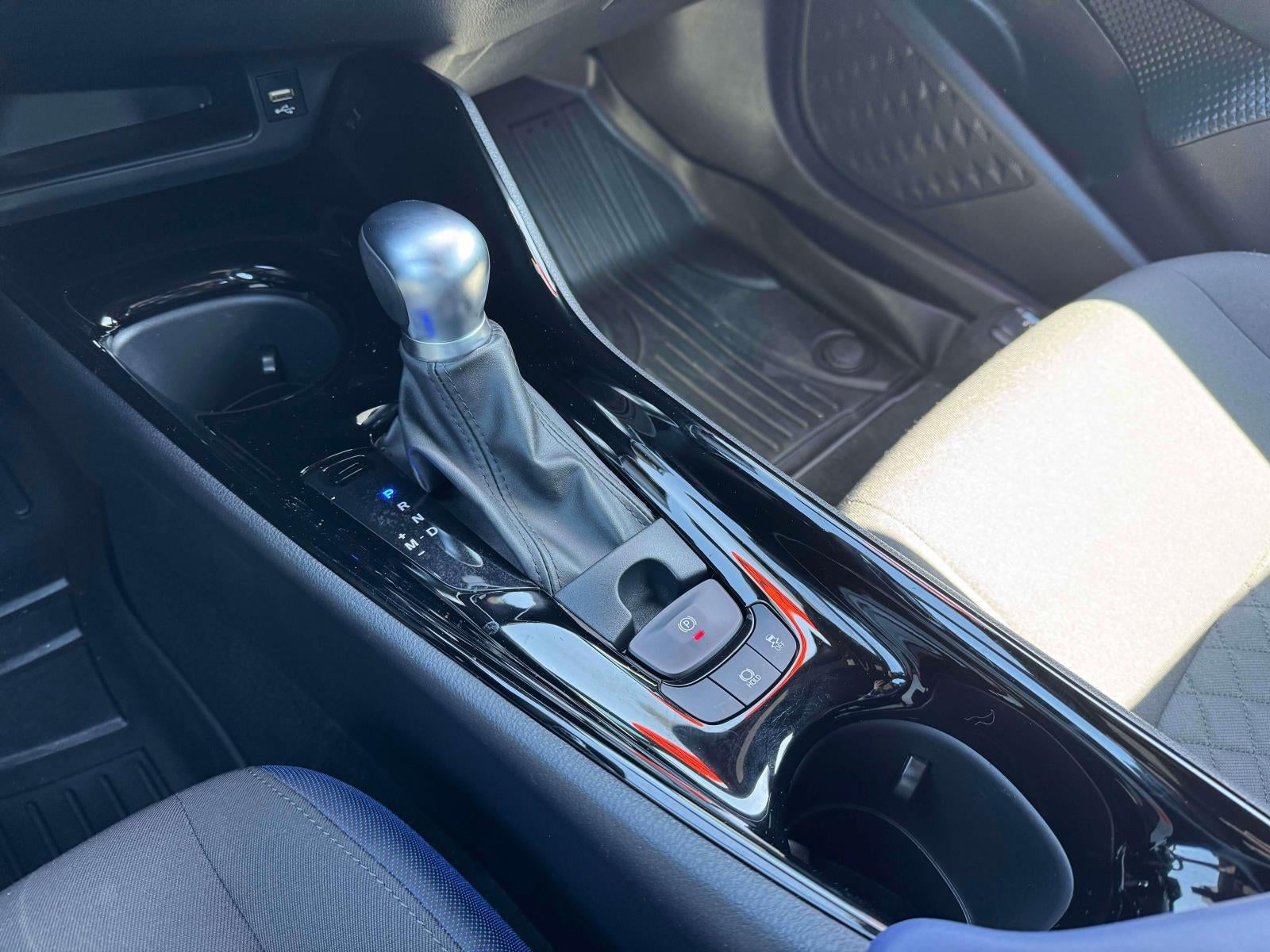 2021 Toyota C-HR XLE