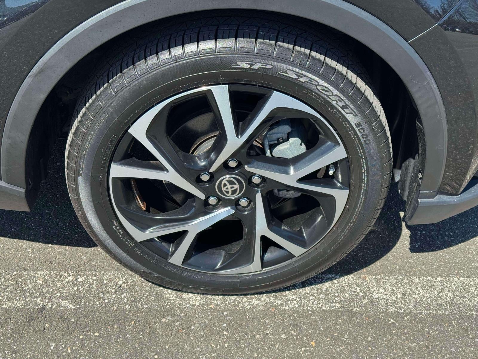 2021 Toyota C-HR XLE