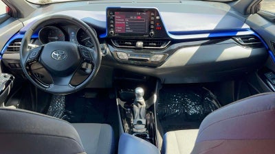 2022 Toyota C-HR XLE