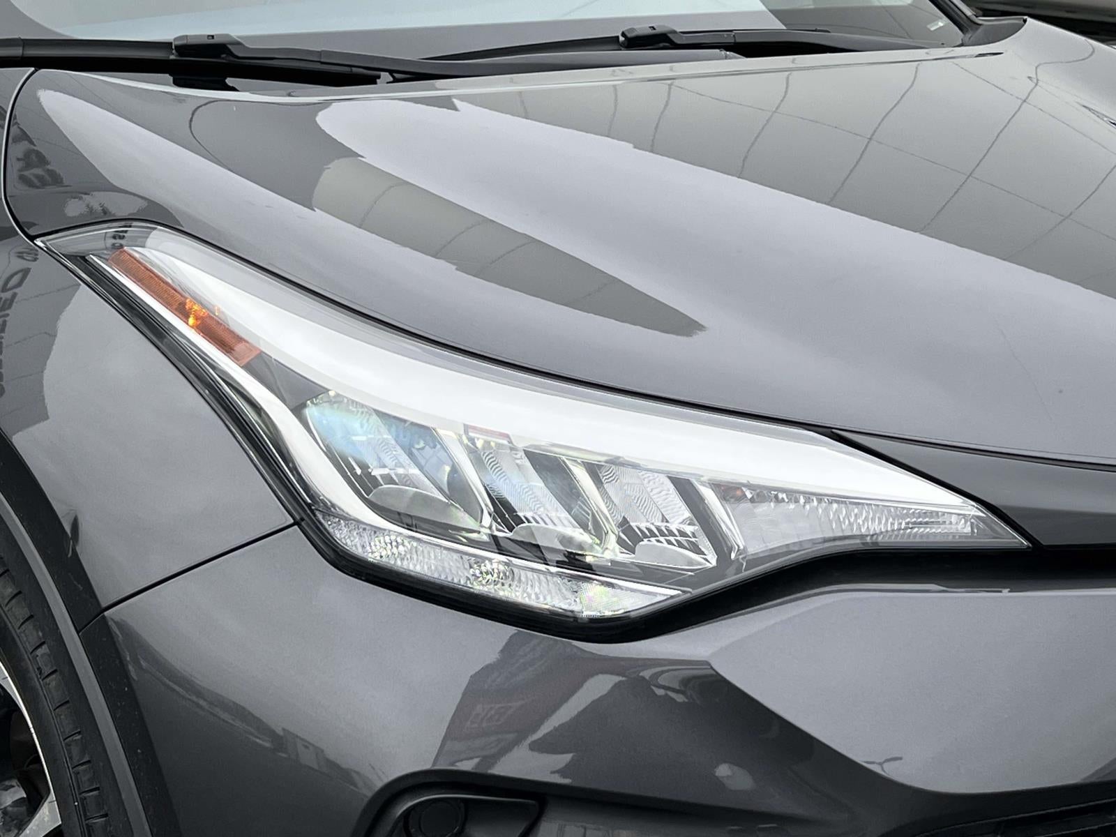 2022 Toyota C-HR XLE