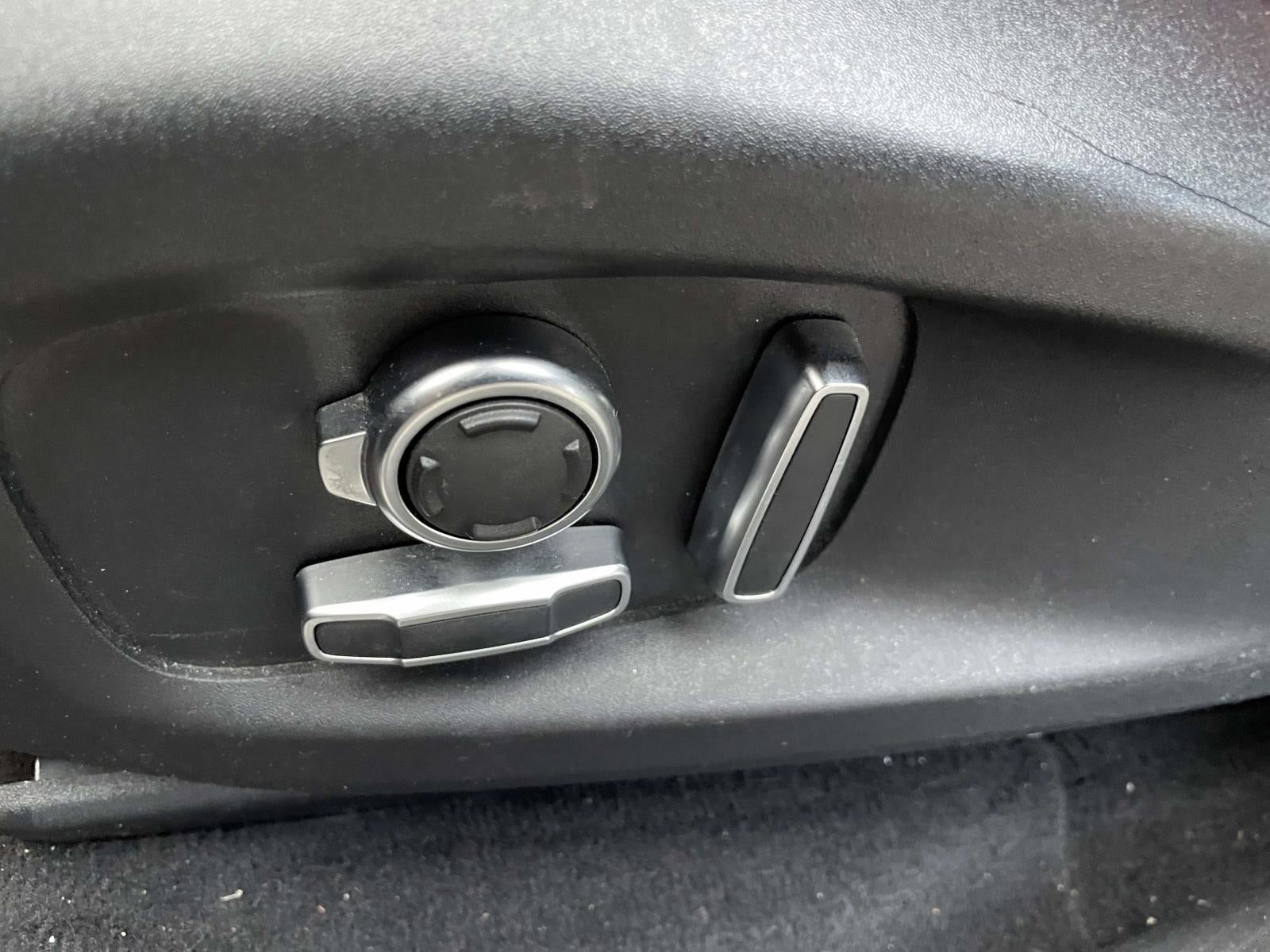 2020 Jaguar F-PACE SVR P550 AWD Automatic