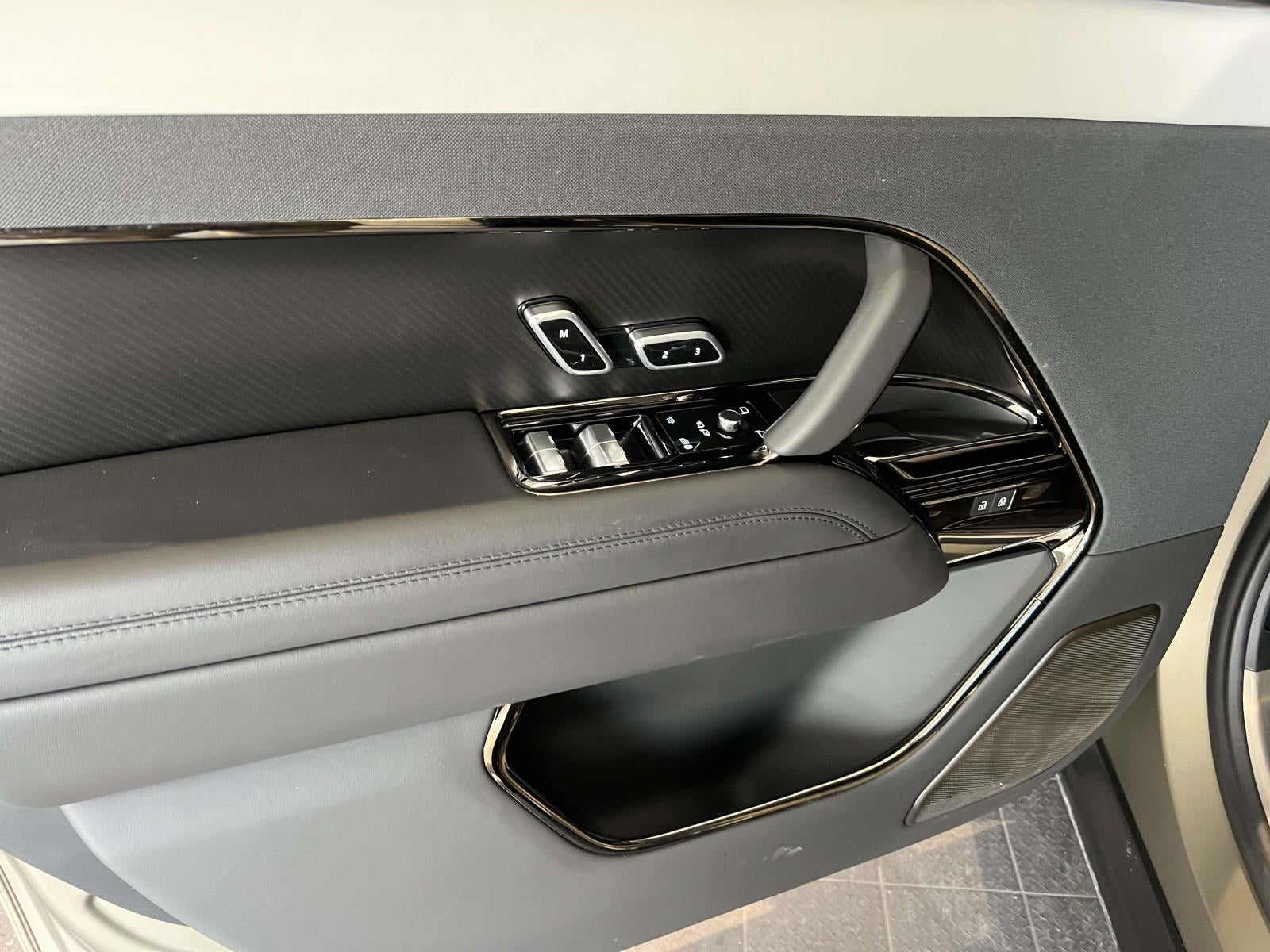 2024 Land Rover Range Rover Sport SV Edition One Carbon Bronze