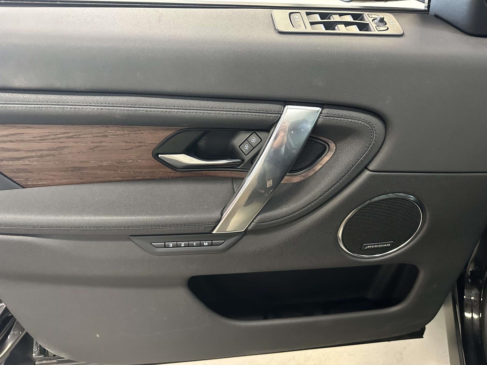 2025 Land Rover Discovery Sport S