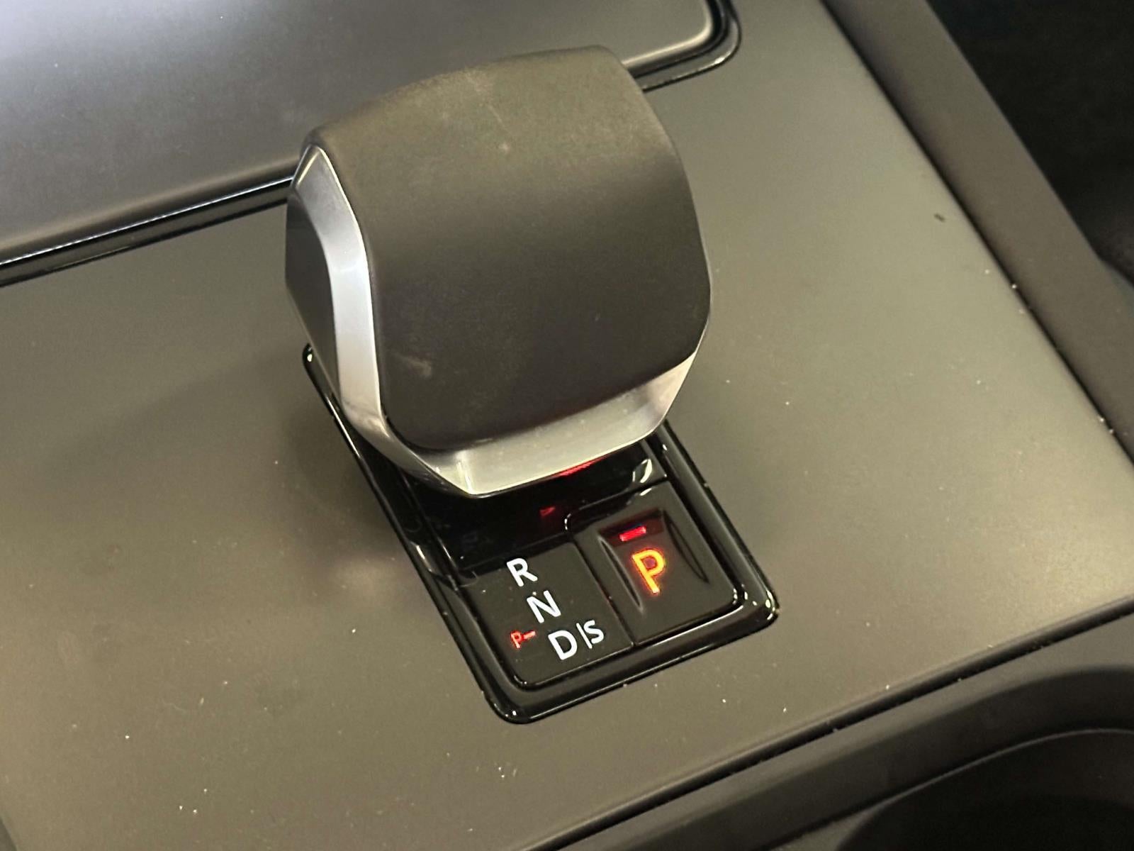 2025 Land Rover Discovery Sport S