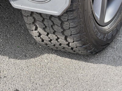 2026 Land Rover Defender P400 X-Dynamic SE